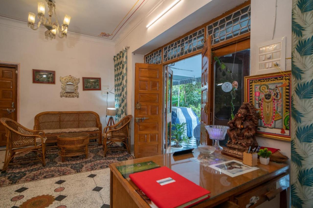 Hotel Ambavgarh Palace Udaipur Dış mekan fotoğraf