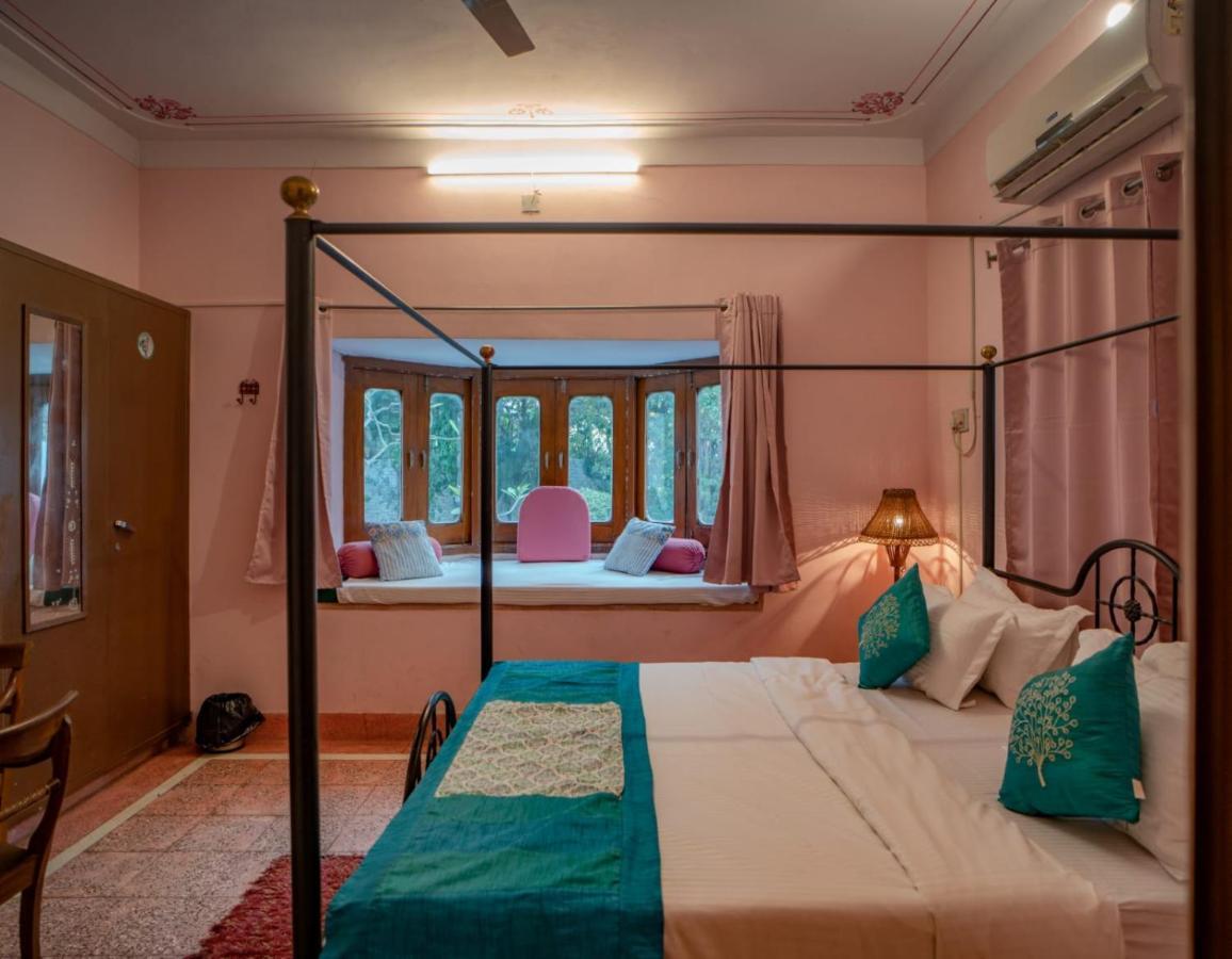 Hotel Ambavgarh Palace Udaipur Dış mekan fotoğraf