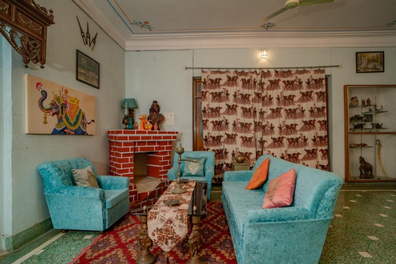 Hotel Ambavgarh Palace Udaipur Dış mekan fotoğraf