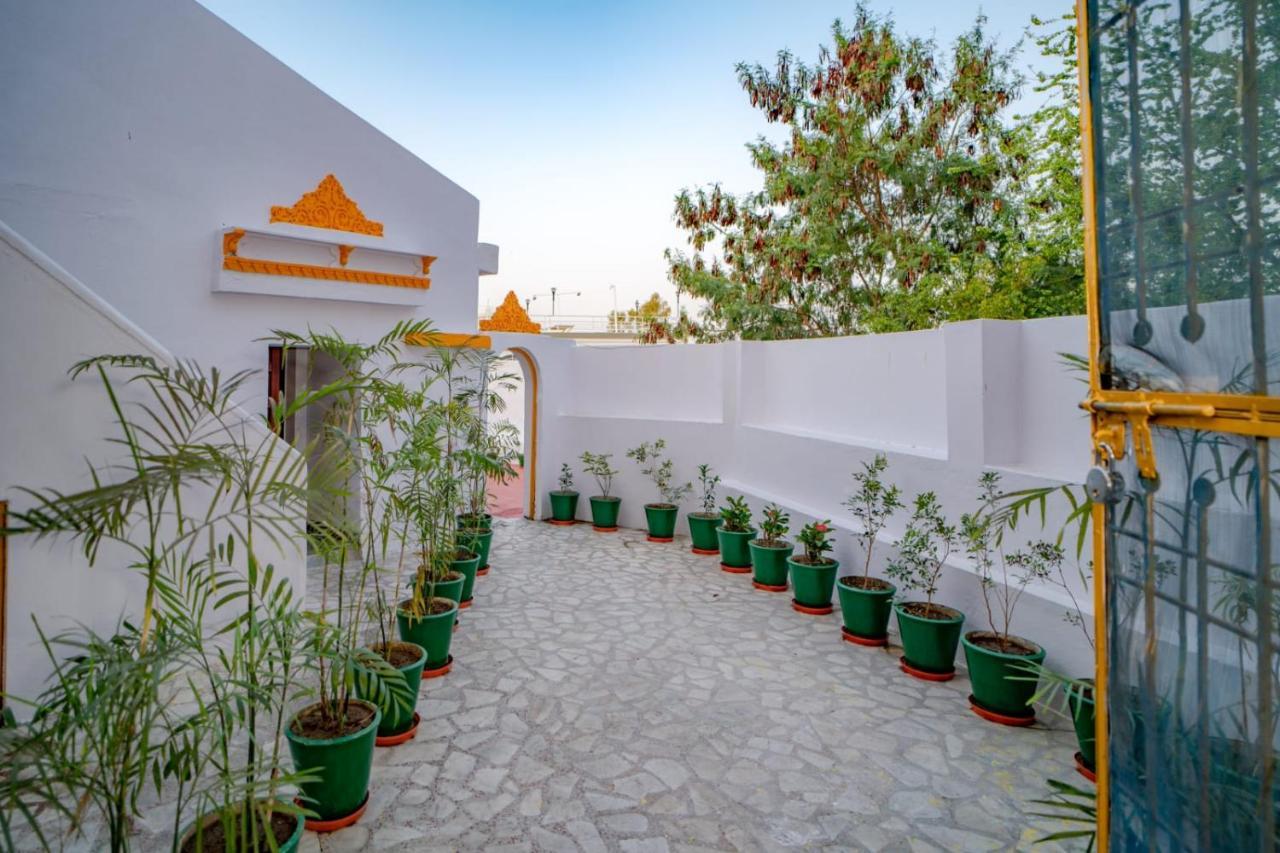 Hotel Ambavgarh Palace Udaipur Dış mekan fotoğraf