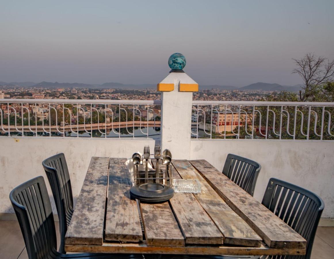 Hotel Ambavgarh Palace Udaipur Dış mekan fotoğraf