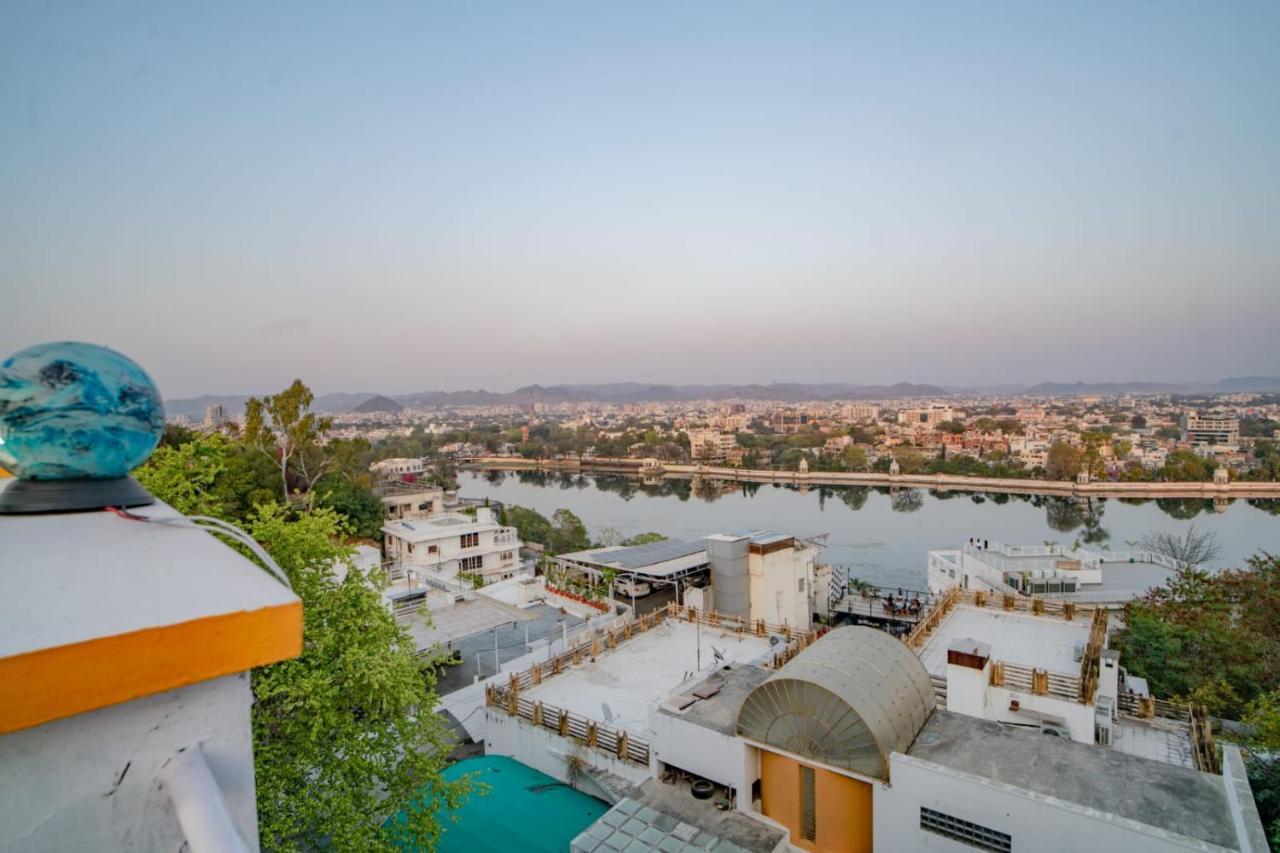 Hotel Ambavgarh Palace Udaipur Dış mekan fotoğraf
