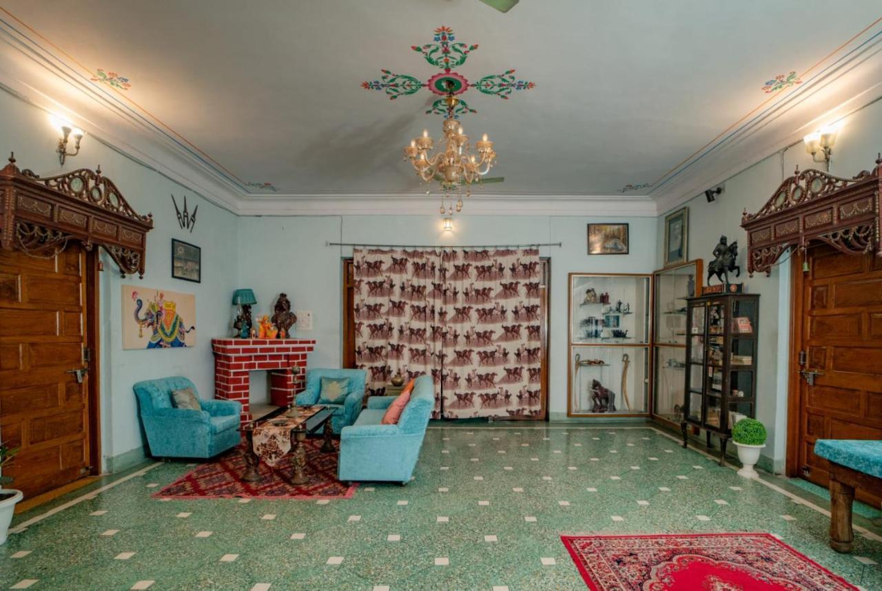 Hotel Ambavgarh Palace Udaipur Dış mekan fotoğraf