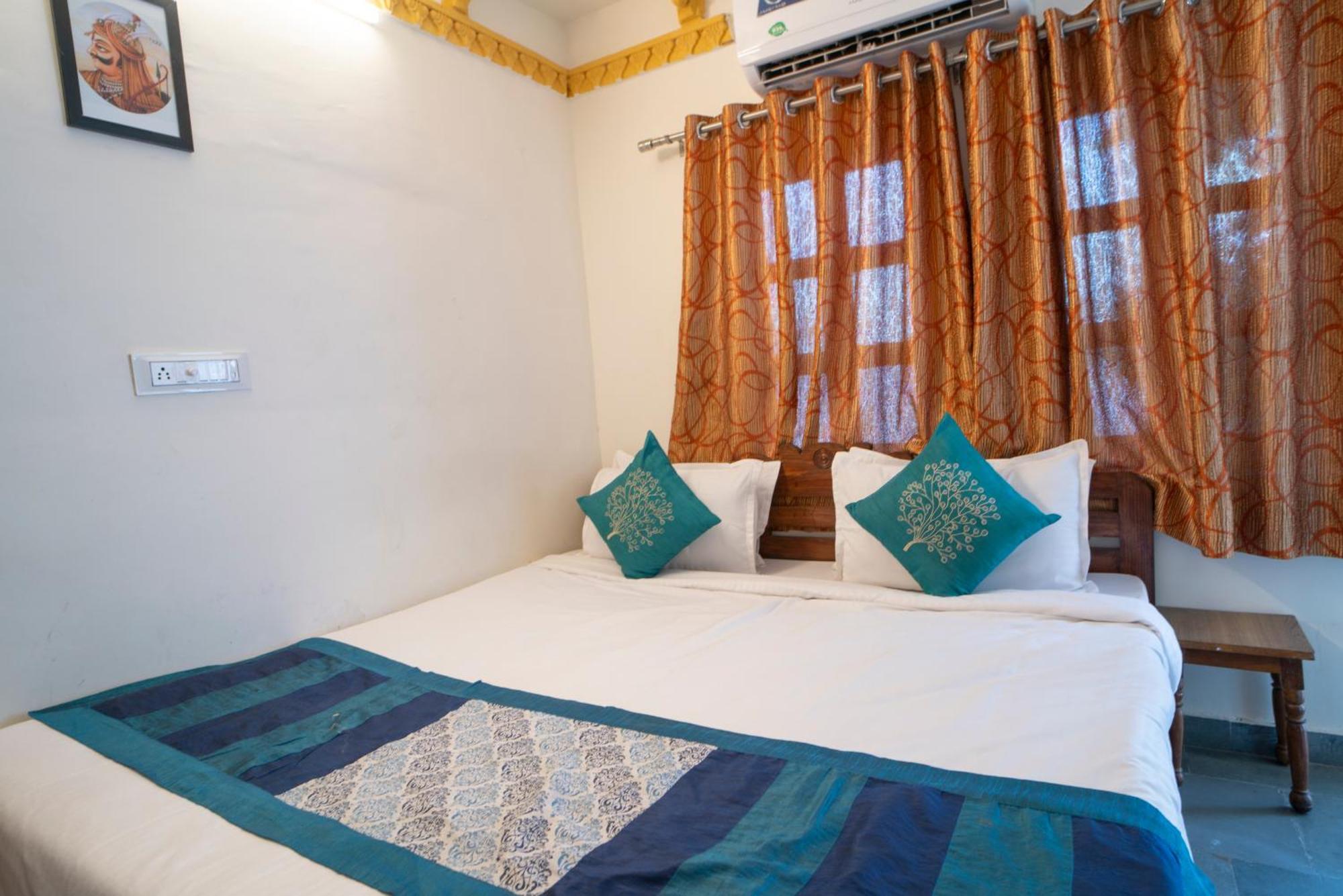 Hotel Ambavgarh Palace Udaipur Dış mekan fotoğraf