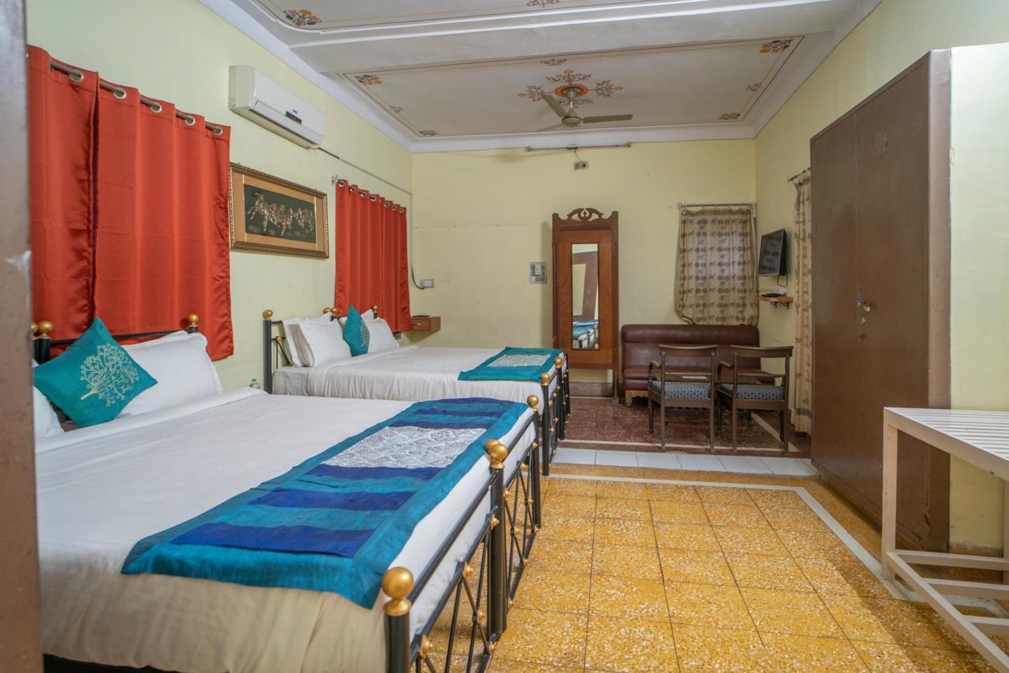 Hotel Ambavgarh Palace Udaipur Dış mekan fotoğraf