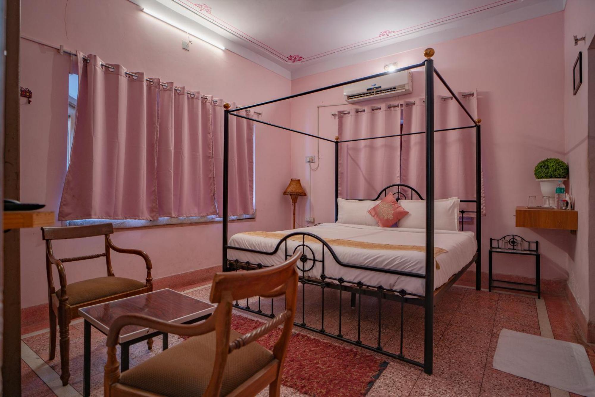 Hotel Ambavgarh Palace Udaipur Dış mekan fotoğraf