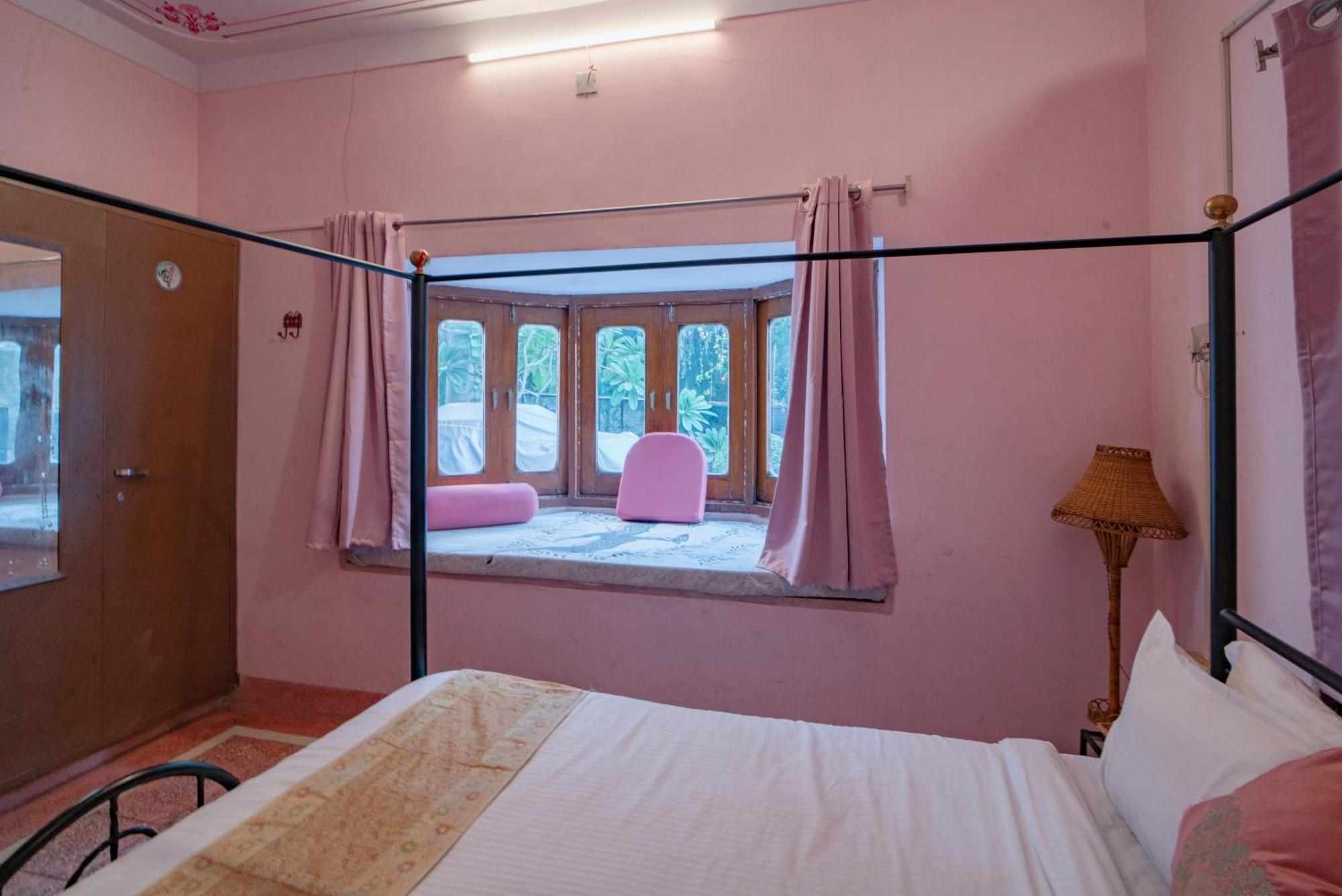 Hotel Ambavgarh Palace Udaipur Dış mekan fotoğraf