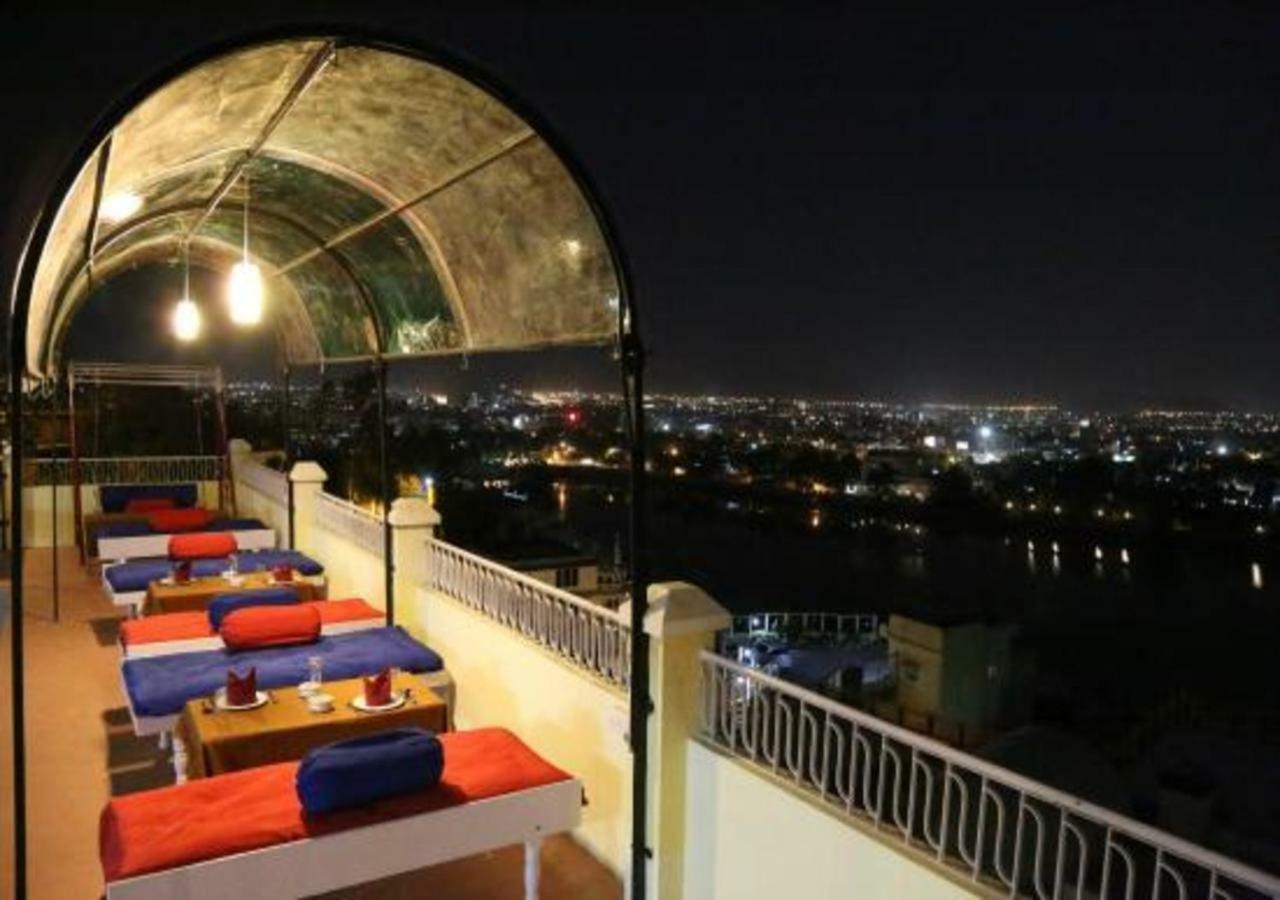 Hotel Ambavgarh Palace Udaipur Dış mekan fotoğraf