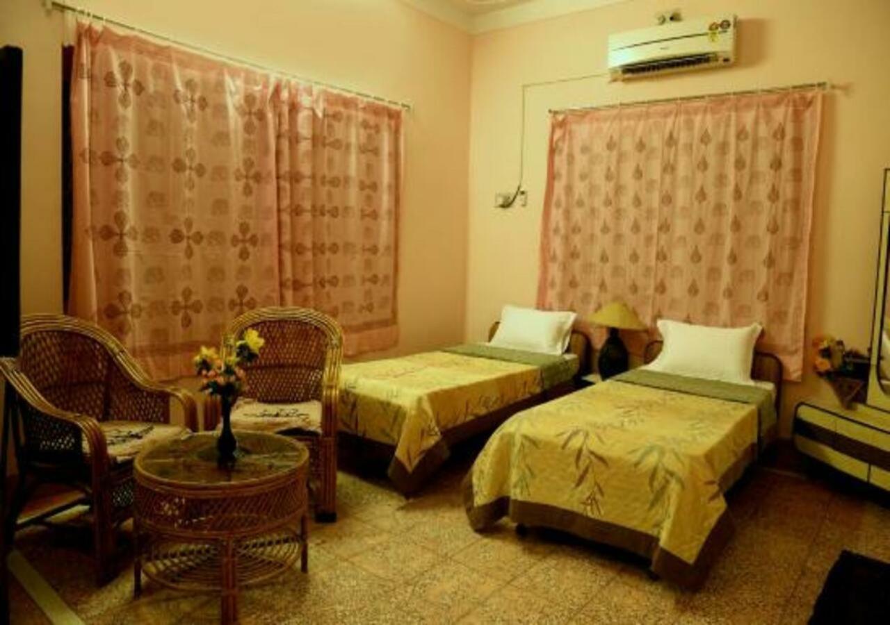 Hotel Ambavgarh Palace Udaipur Dış mekan fotoğraf
